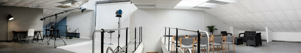 _DSF0011-Studio-Wide-mid